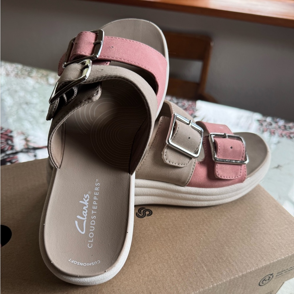 Clarks Women's Pink and Tan Sandals